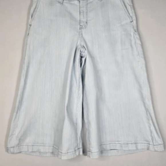 Lane Bryant Size 14 Wide Leg Crop Pinstripe Jean Culotte Capri High Rise 18" L - Picture 6 of 15